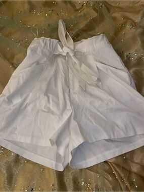 Zara White High-Waist Tie-Belt Shorts